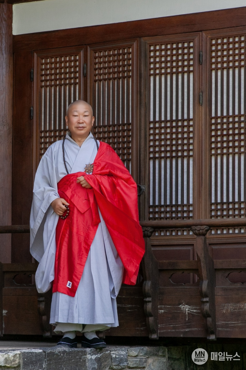 글로벌 연리지 사진 제공 혜암스님