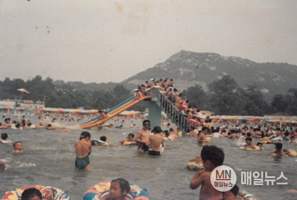 2025 인천 옛 사진 수집 이벤트 선정된 주요 사진 송도유원지(1983년) ⓒ 인천시