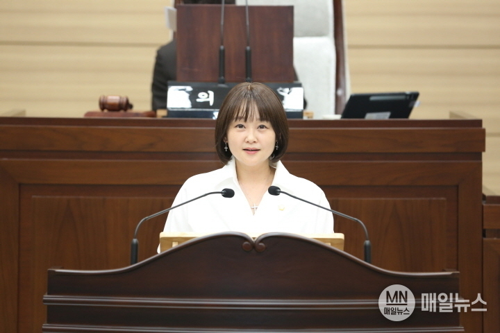 인천 서구의회 김원진(기획행정위원장.청라1.2동) 의원