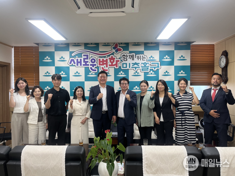 국민의 힘 박종진 인천시당위원장이 내년 지방선거 승리의 기틀을 다지기 위한 발 빠른 현장 행보를 하고 있다. ⓒ 국민의힘 인천시당