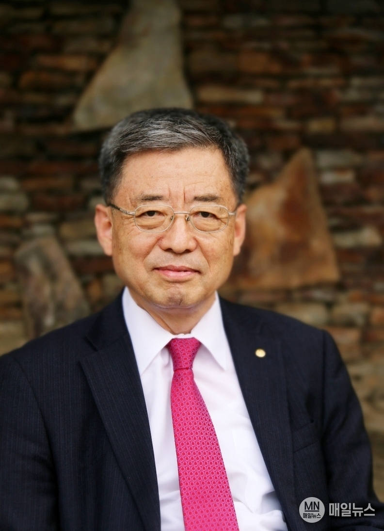 이광복(소설가. 한국문인협회 명예회장) 