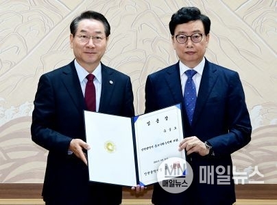 유중호 홍보기획 수석