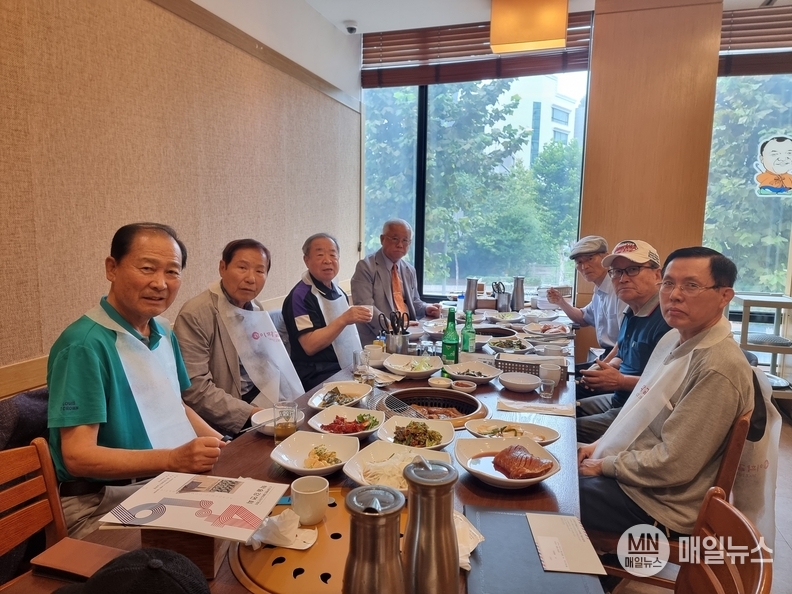 (사)인천기계공고 4.19 혁명 기념사업회 집행부 회의( 학술 강연회 준비 검토)