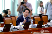 박수현 의원, ‘지역신문 발전정책 대전환’촉구.. 최휘영 문체장관 후보자 ‘화답’