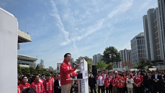 “멈추지 않는 인천, 완성으로 간다” 유정복 인천시장, 3선 도전 공식 선언