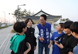 김포 초통령·유튜브 스타 김주영 성과·공약·재미 동시에 담아낸 “이색 선거운동 화제”