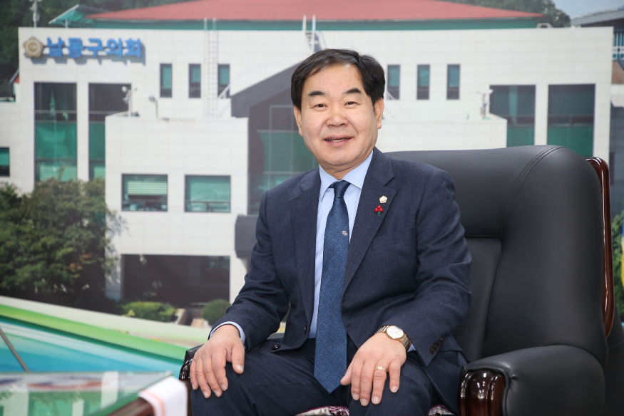 의장님 사진 (1).jpg