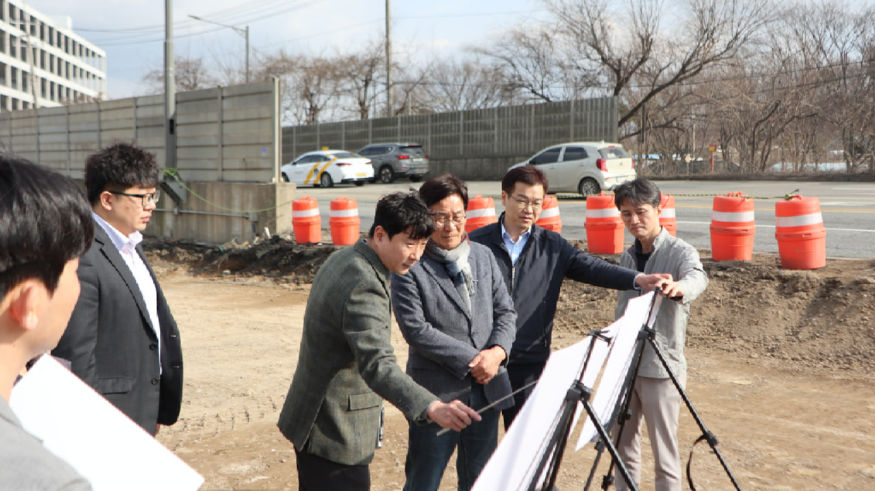 240306_보도자료_검단경명로_현장시찰_사진2.jpg