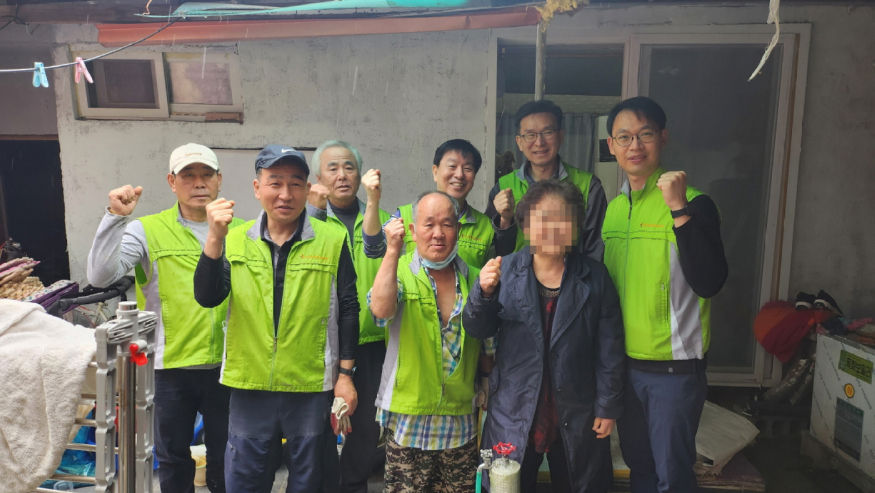 10. 송내사랑의교회, 부개1동 내 주거 취약계층 대상 ‘사랑의 집 고치기’사업 실시.jpg