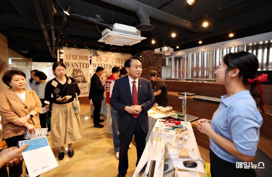 인천 동구, ‘청년의날’ 행사 성황리 마무리 ⓒ 인천 동구청 (2)인천 동구_‘청년의날’행사 성황리 마무리100.jpg