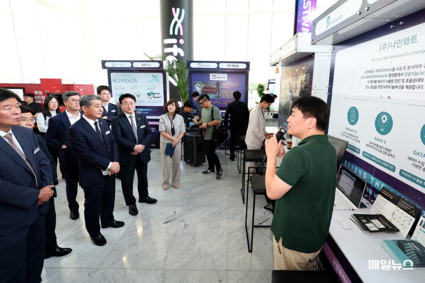(0929사진)인천시의회 정해권 의장, 인천스타트업 한 단계 더 발전 계기 (2).jpg