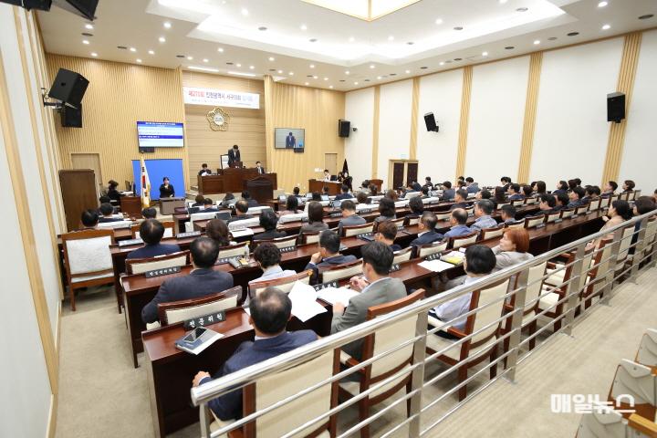 인천 서구의회, 제270회 임시회 개회 ⓒ 인천 서구의회 2024-10-07 보도자료(제270회 임시회 제1차 본회의 개최)_사진0.jpg