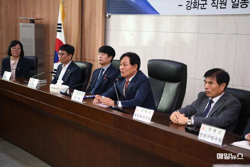 박용철 군수 간부공무원 상견례 (4).JPG