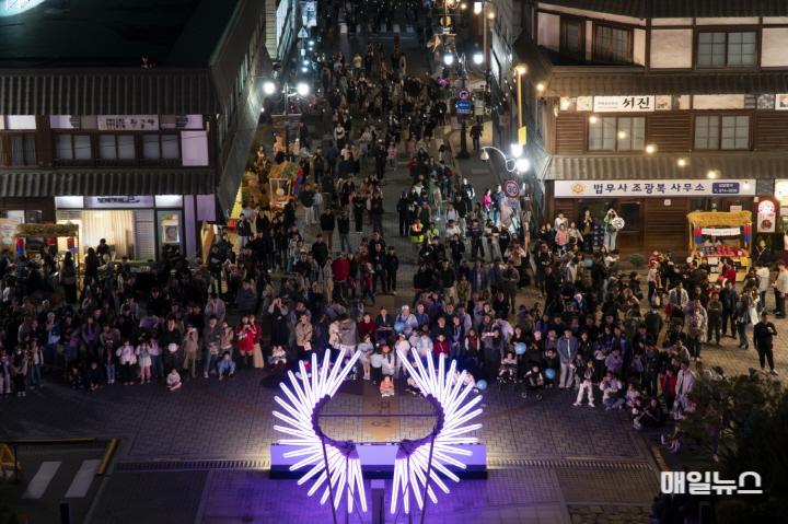 지역주민과 함께, 시민과 함께! ‘2024 인천 개항장 문화유산 야행’ 성료 ⓒ 중구청 1-4 보도사진 (2024 문화유산 야행 2회차 성료)0.jpg