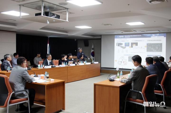 2024.10.22. 보도자료[옹진군, 스마트(드론활용) 해양환경관리시스템 구축사업 중간보고회 개최]-10.JPG