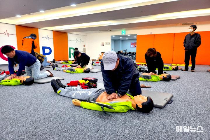 인천시설공단 아시아드경기장, 직원 대상 재난안전체험 교육 실시 ⓒ 인천시설공단 image020.jpg