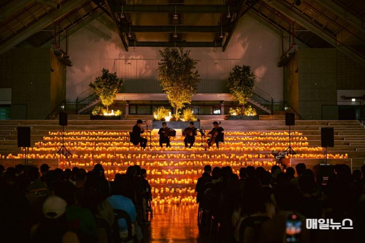 낭만 가득한 ‘상상플랫폼 캔들라이트 콘서트’ 성료 ⓒ 인천관광공사 관련사진0.JPG