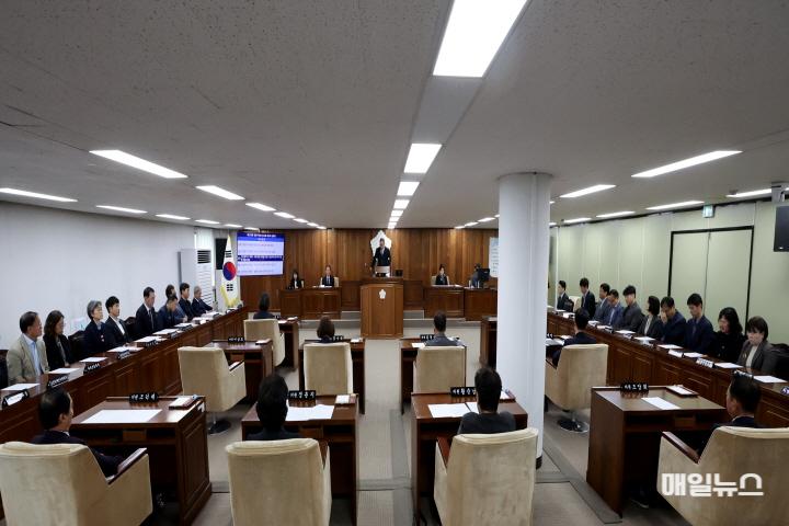 제256회 임시회 마무리 (28)0.jpg