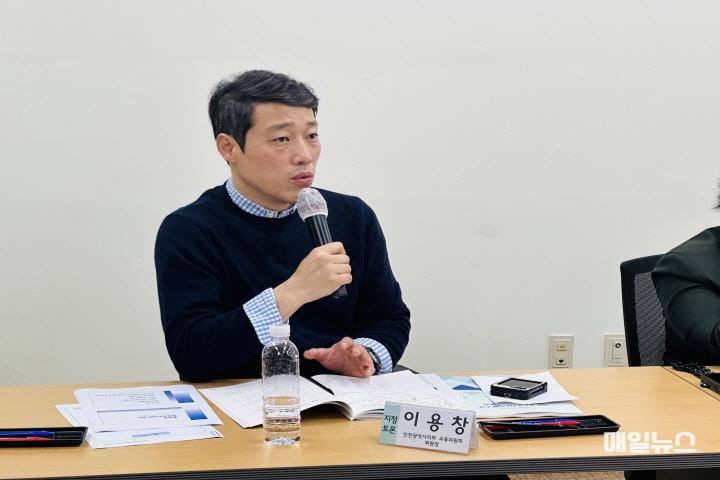 토론회_사진30.jpg