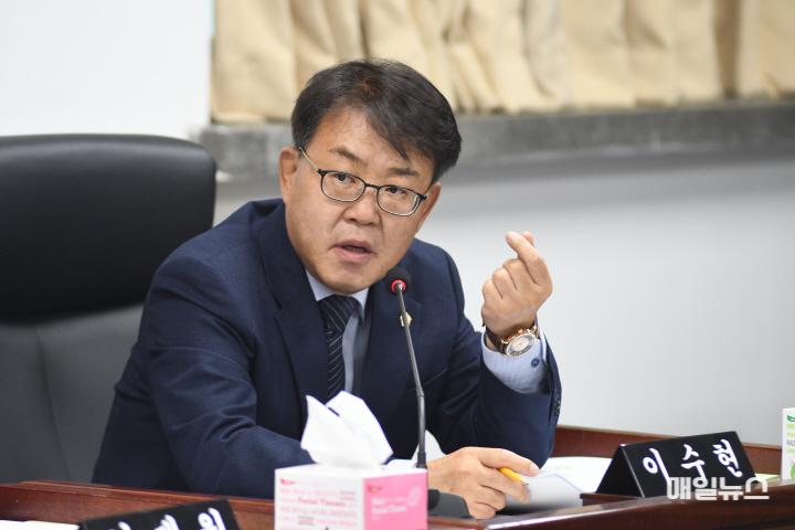 이수현 “빚만 남는 무리한 대형건축공사! 흔들리는 재정의 미추홀구!” ⓒ 미추홀구의회 2층 송출화면(이수현)100.jpg