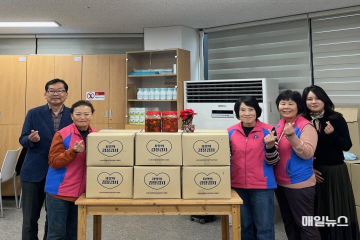 (사)한국생활개선 중구연합회, 사랑가득 강화순무 김장김치 나눔 행사 ⓒ 중구청 7-1 보도사진(강화순무 김장김치 나눔행사)0.jpg