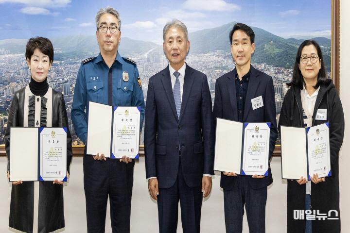 계양구, ‘학교폭력대책 지역협의회’ 개최 ⓒ 계양구 1121 계양구, ‘학교폭력대책 지역협의회’ 개최 (1)0.jpg