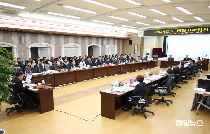2024-12-02 보도자료(2024년도 행정사무감사 특별위원회 마무리)0.JPG