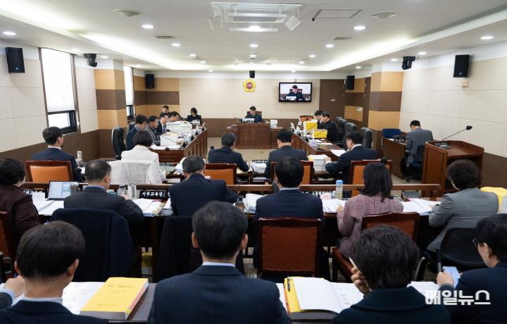 예산 누락·무단 변경 더는 안 돼 인천시의회, 인천시교육청 2025년도 예산안 심사 마무리 ⓒ 인천시의회 사진0.jpg