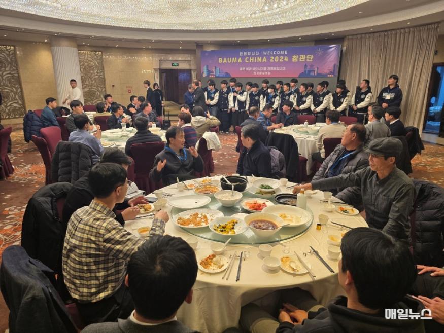 한국 참관기업인 교류로 학교소개와 재학생견학의 인재양성 피력2.jpg