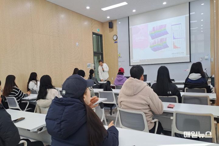 인천 서구, ‘청년성장프로젝트’ 전국 성과평가서 ‘우수 등급’ 받아 ⓒ 서구청 2인천 서구, ‘청년성장프로젝트’ 전국 성과평가서 ‘우수 등급’ 받아(2)01.jpg