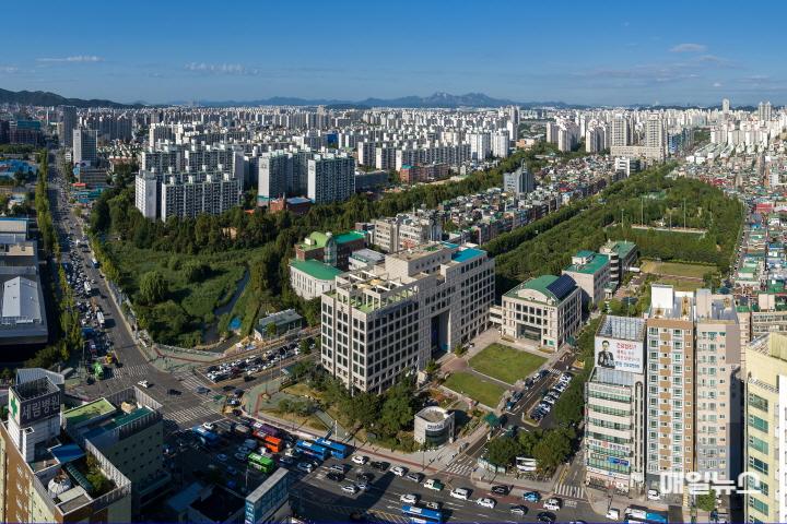 부평구, 공직자가 뽑은 2024년 10대 희망뉴스 선정 ⓒ 부평구 .3위. 으뜸가는 부평구 구민 만족행정 인천서 최고 인정01.jpg