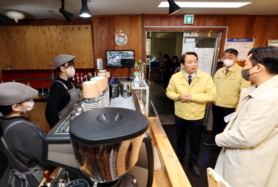 김찬진 인천 동구청장, 자활근로사업단 현장 방문