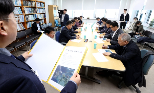 인천시의회 해양·항만특위, 영흥도 현장방문