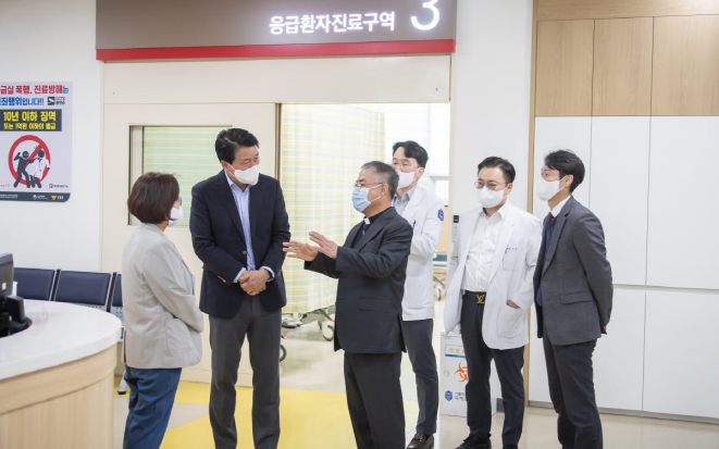 강범석 인천 서구청장, 가톨릭관동대학교 국제성모병원 현장 방문‘의료진 격려·비상진료체계 점검’
