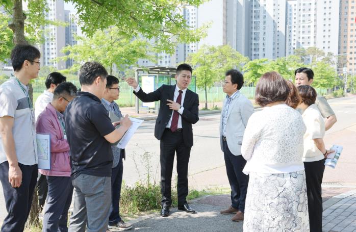 인천 중구청장 학부모 간담회 현장방문 (출처 : 인천 중구청)